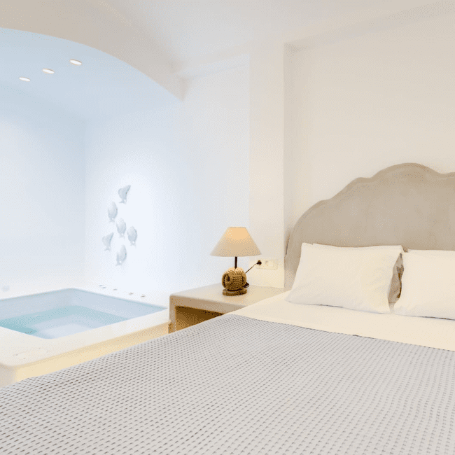 Emerald Suites Double Suite with Indoor Hot Tub (5)