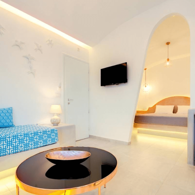 Emerald Suites Suite with Hot Tub (10)