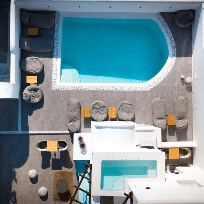 Emerald Suites Suite with Hot Tub (4)